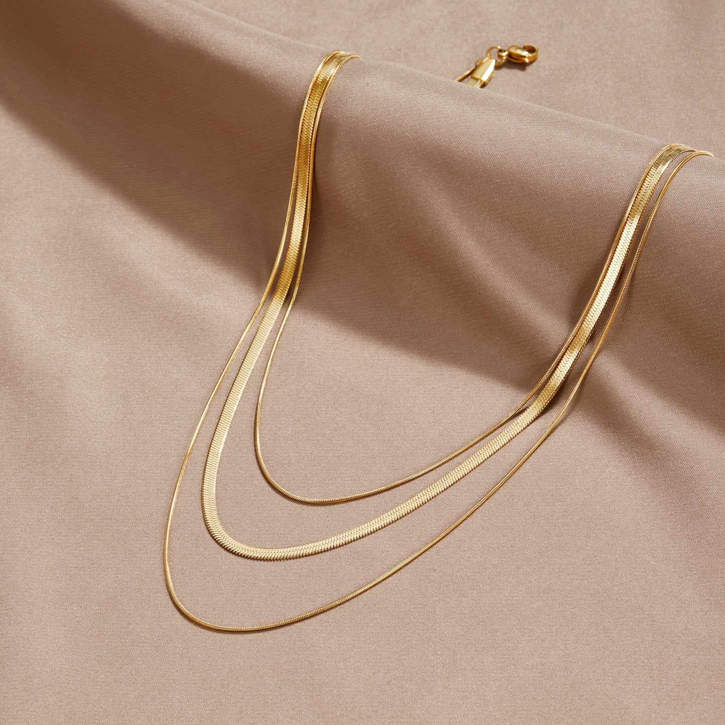 Agot – Collier Chaîne Doré Multi-Couches