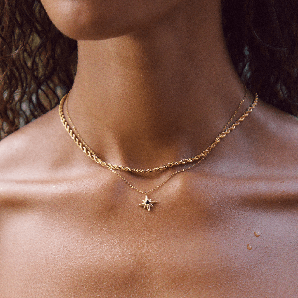 Celestia – Collier Étoile Guide en Cristal Émeraude