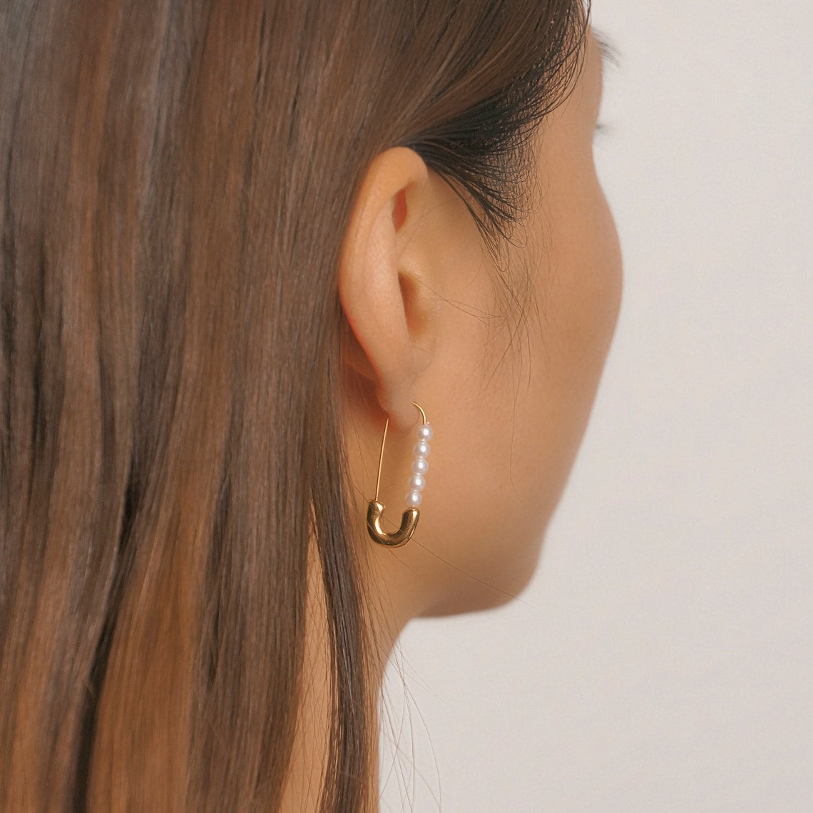 Boucles d'oreilles épingles de sûreté - Boucles d'oreilles délicates avec perles fraîches