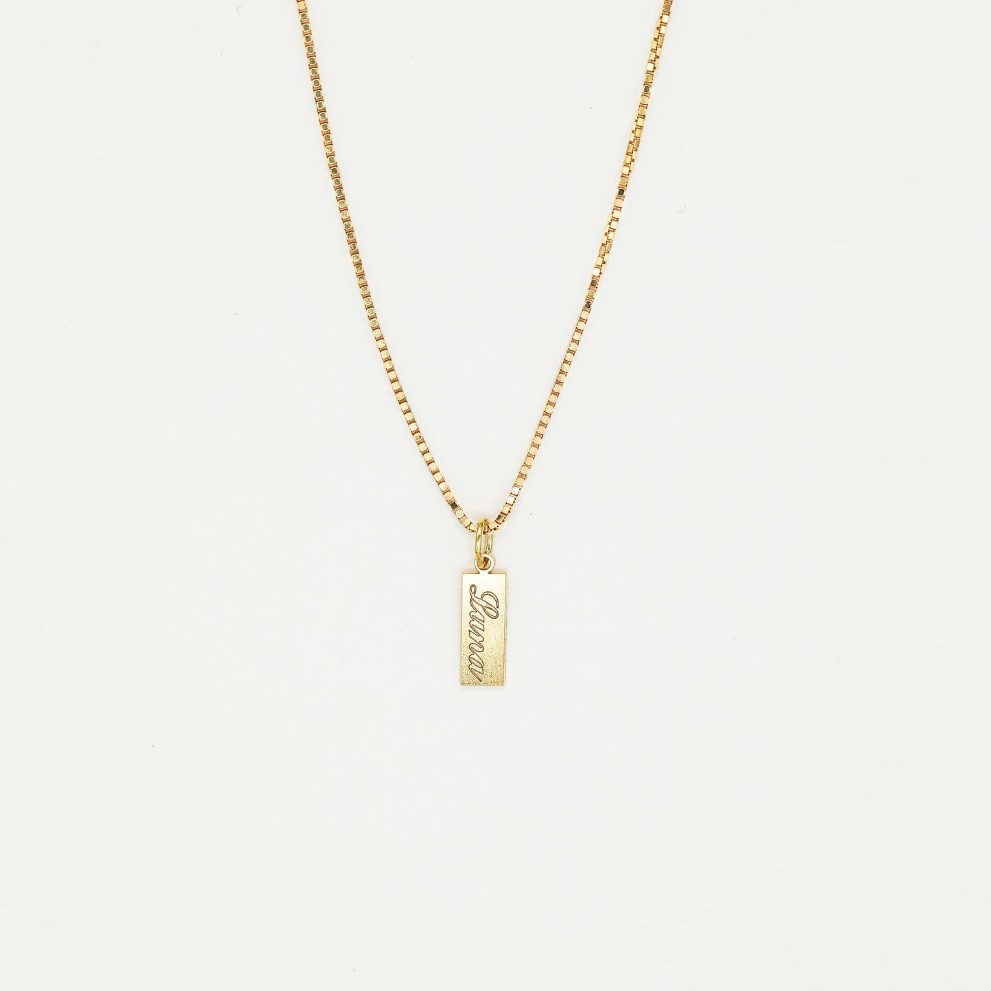 Lina – Collier Dainty Tag Personnalisé