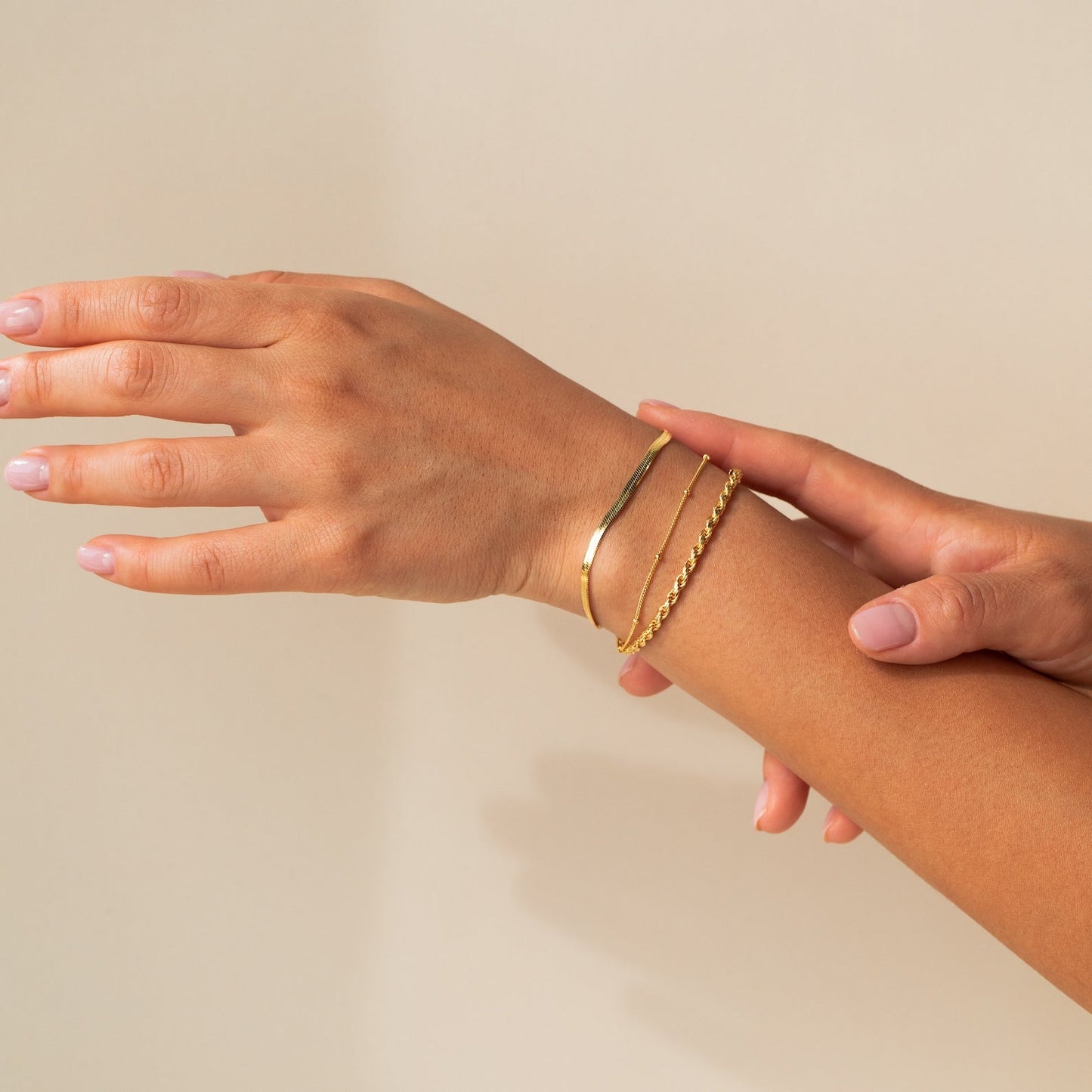Bracelets en chaîne - Bracelets superposés minimalistes