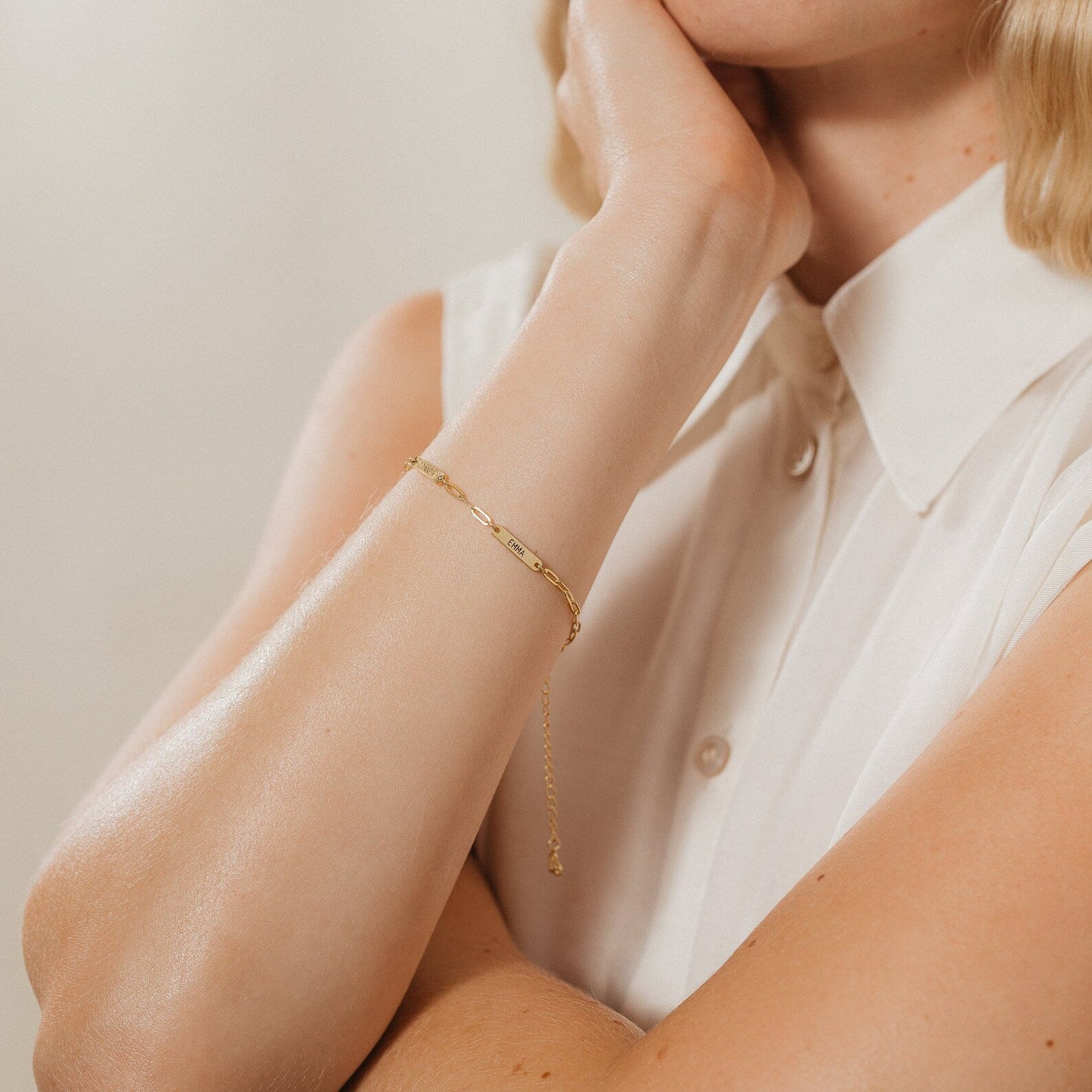 Shay – Bracelet Mini Plaque Personnalisée