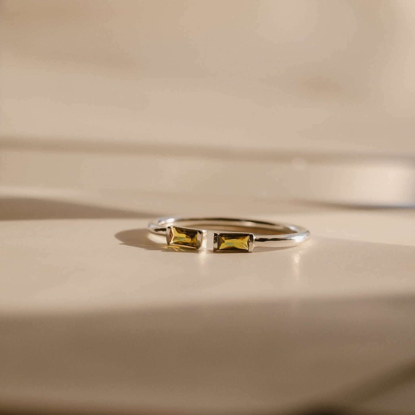 Zyra – Bague Duo Baguette Pierre de Naissance