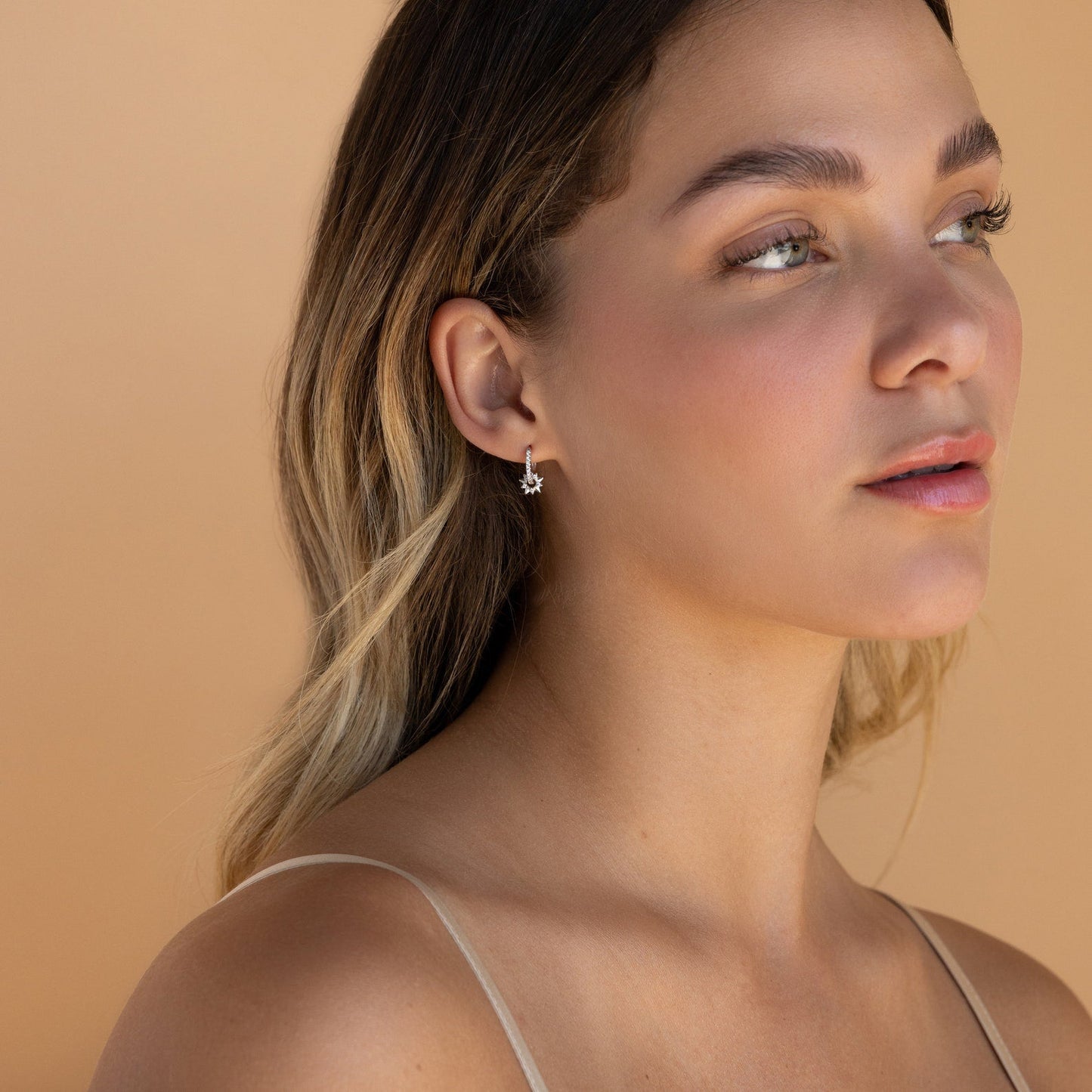 Natalia – Créoles Pavées Soleil