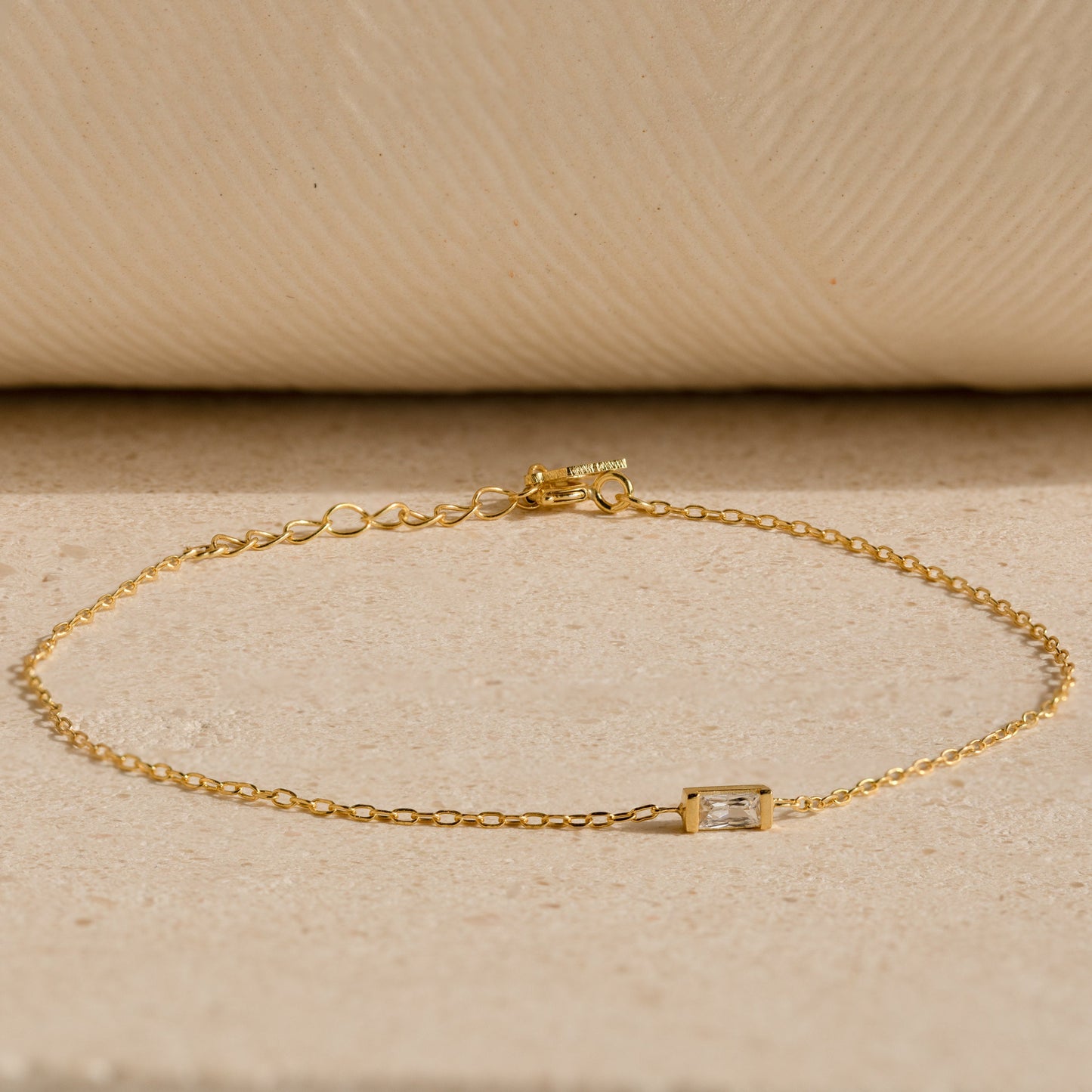 Sophie – Bracelet Baguette avec Pierre de Naissance