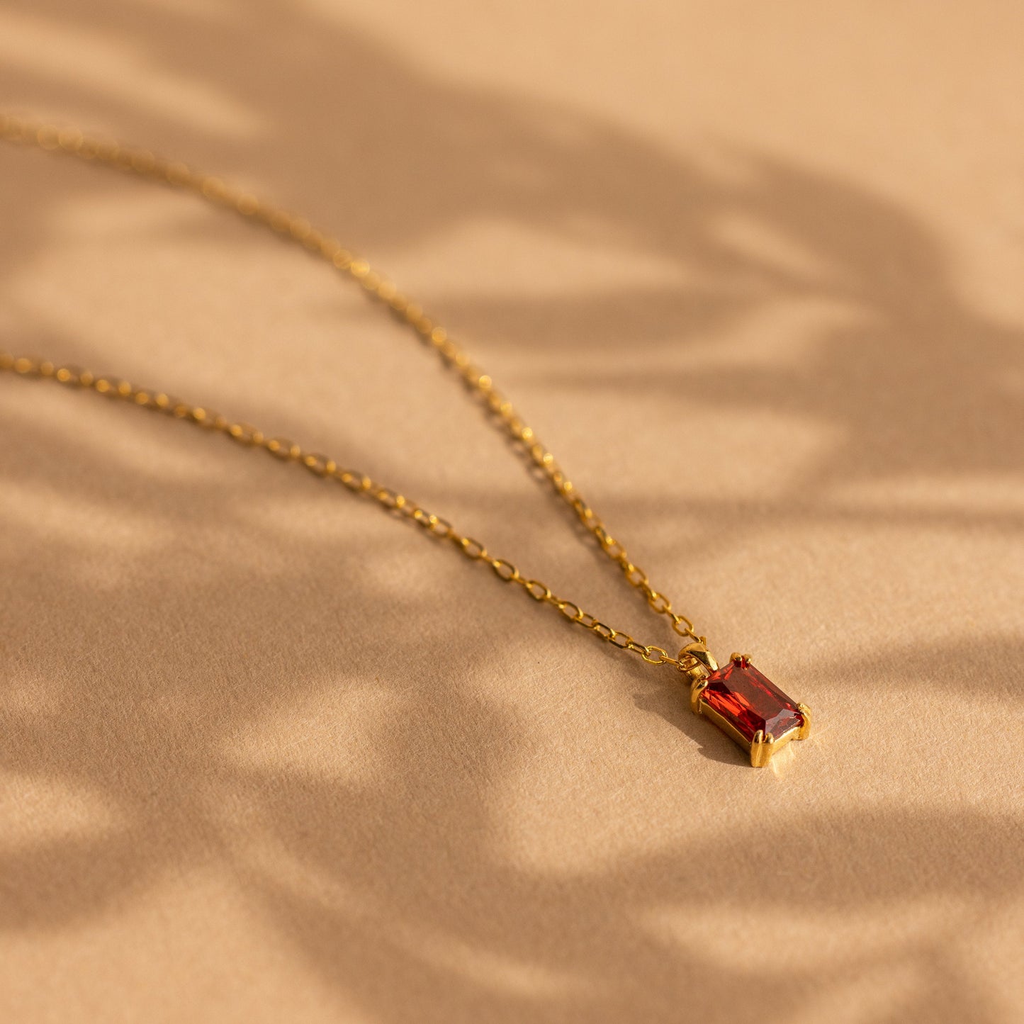Victoria – Collier Taille Émeraude