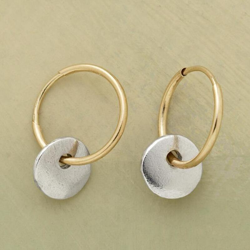 Solene – Anneaux Plaqué Or et Boucles d'Oreilles Ton Argent