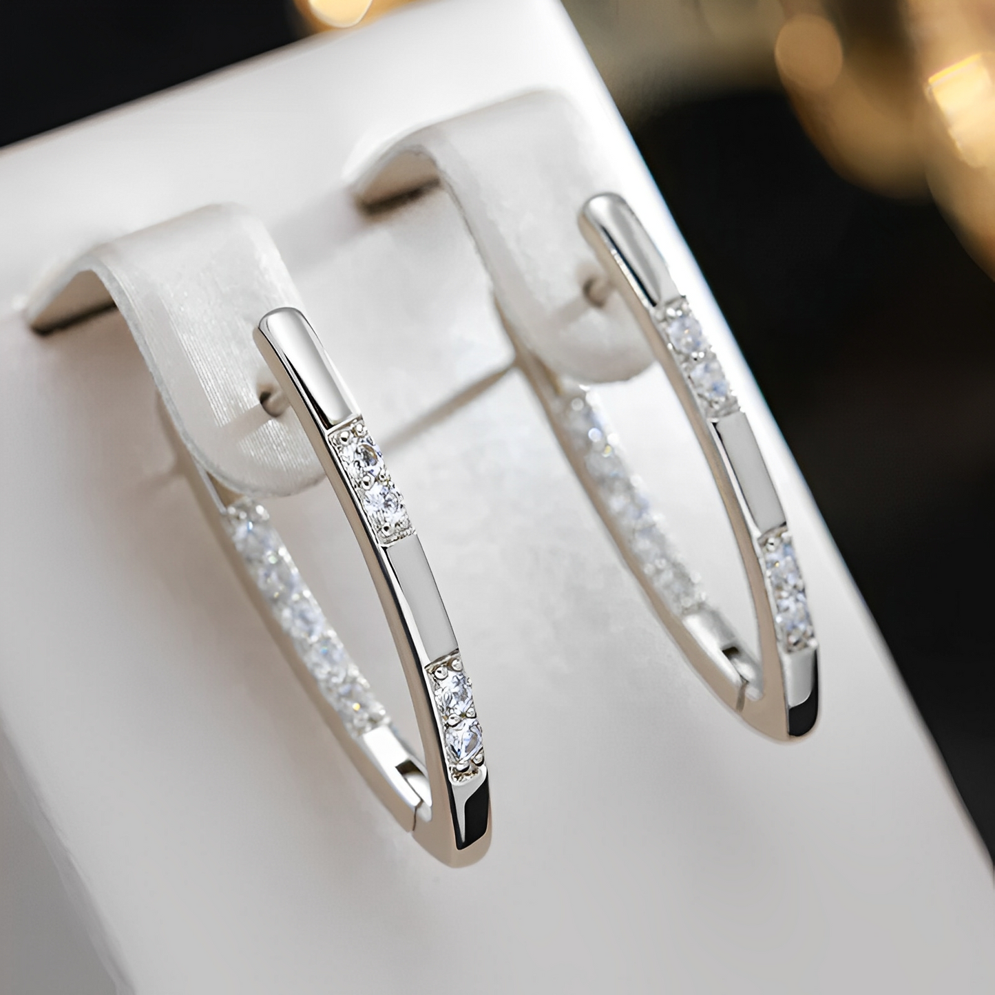 Leani – Boucles d'Oreilles Élégantes en Zirconium Doré