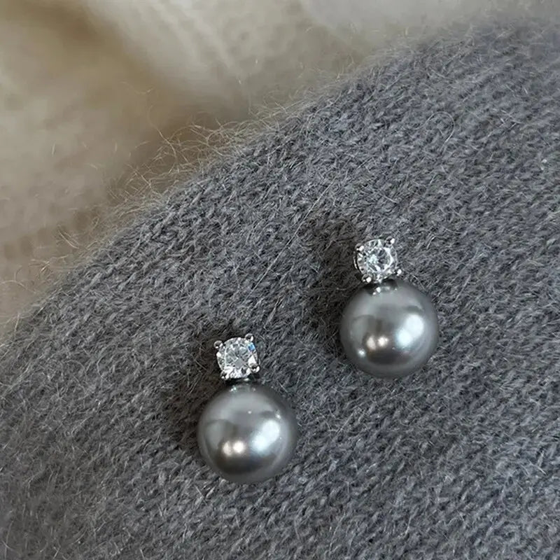 Noire – Boucles d'oreilles pendantes intemporelles avec perles noires