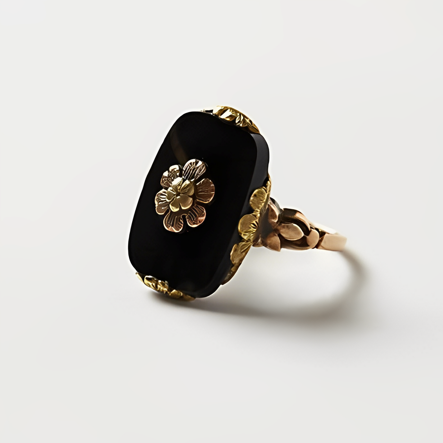 Lucie – Bague Vintage Pierre Noire Élégante