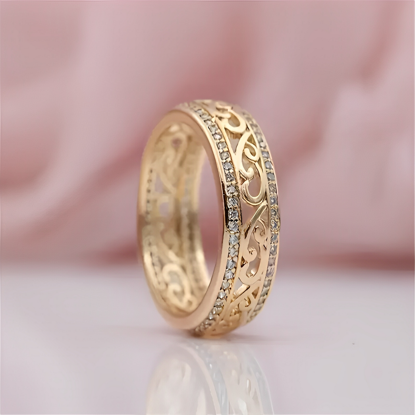Jevy – Bague Dorée Ajourée Brillante