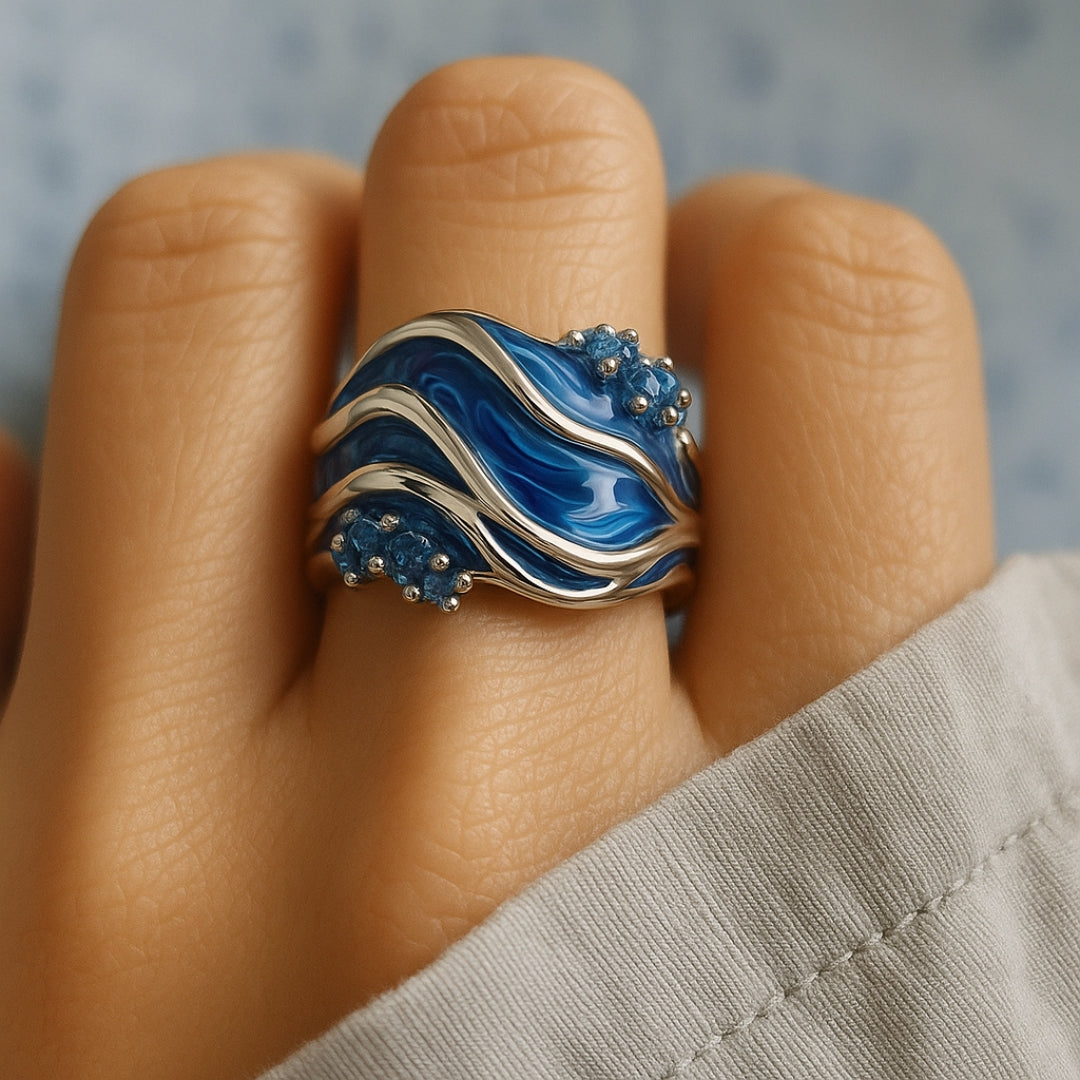 Kylie – Bague Vague Dorée au Style Vintage