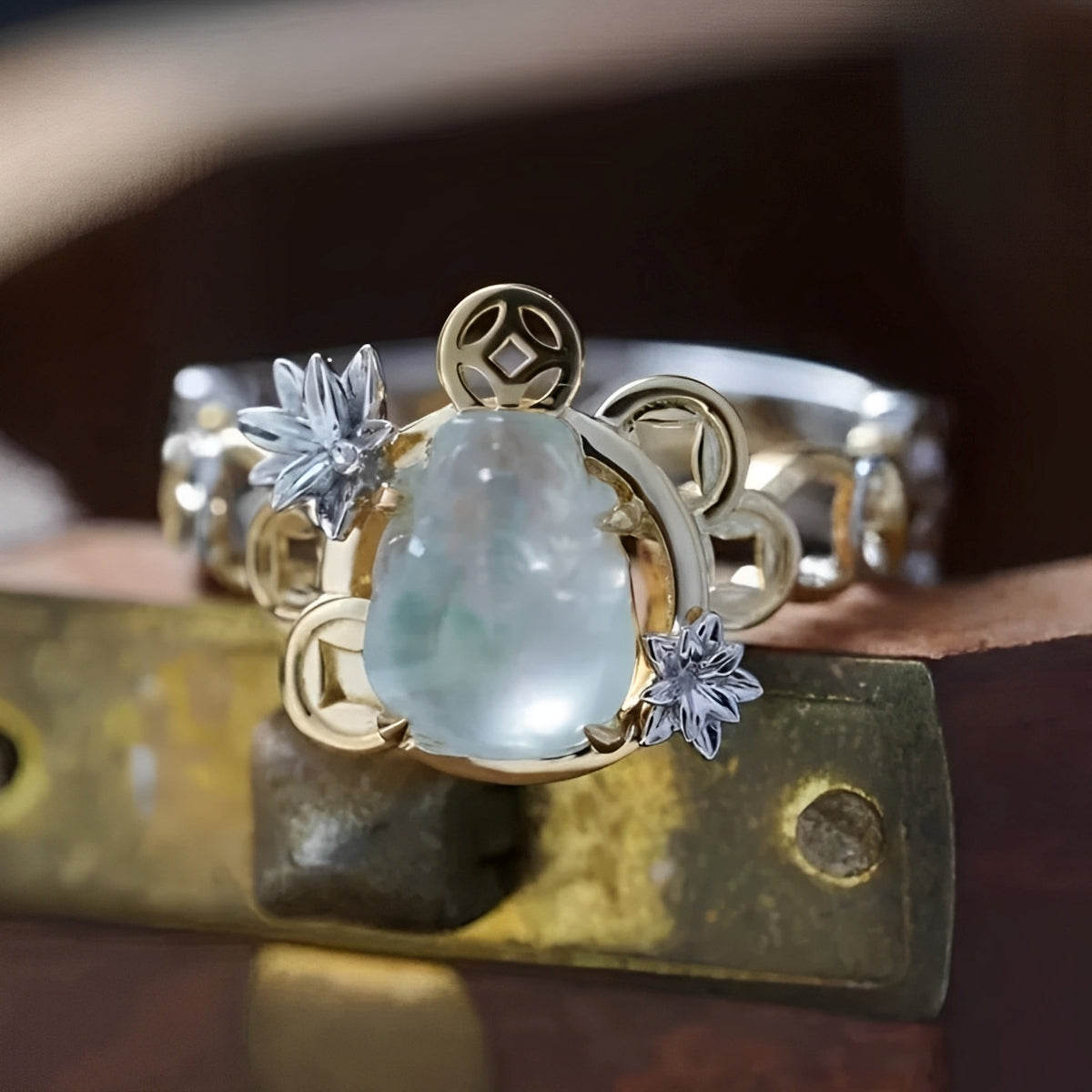 Hanny – Bague Vintage en Or et Argent avec Cristaux Lunaires