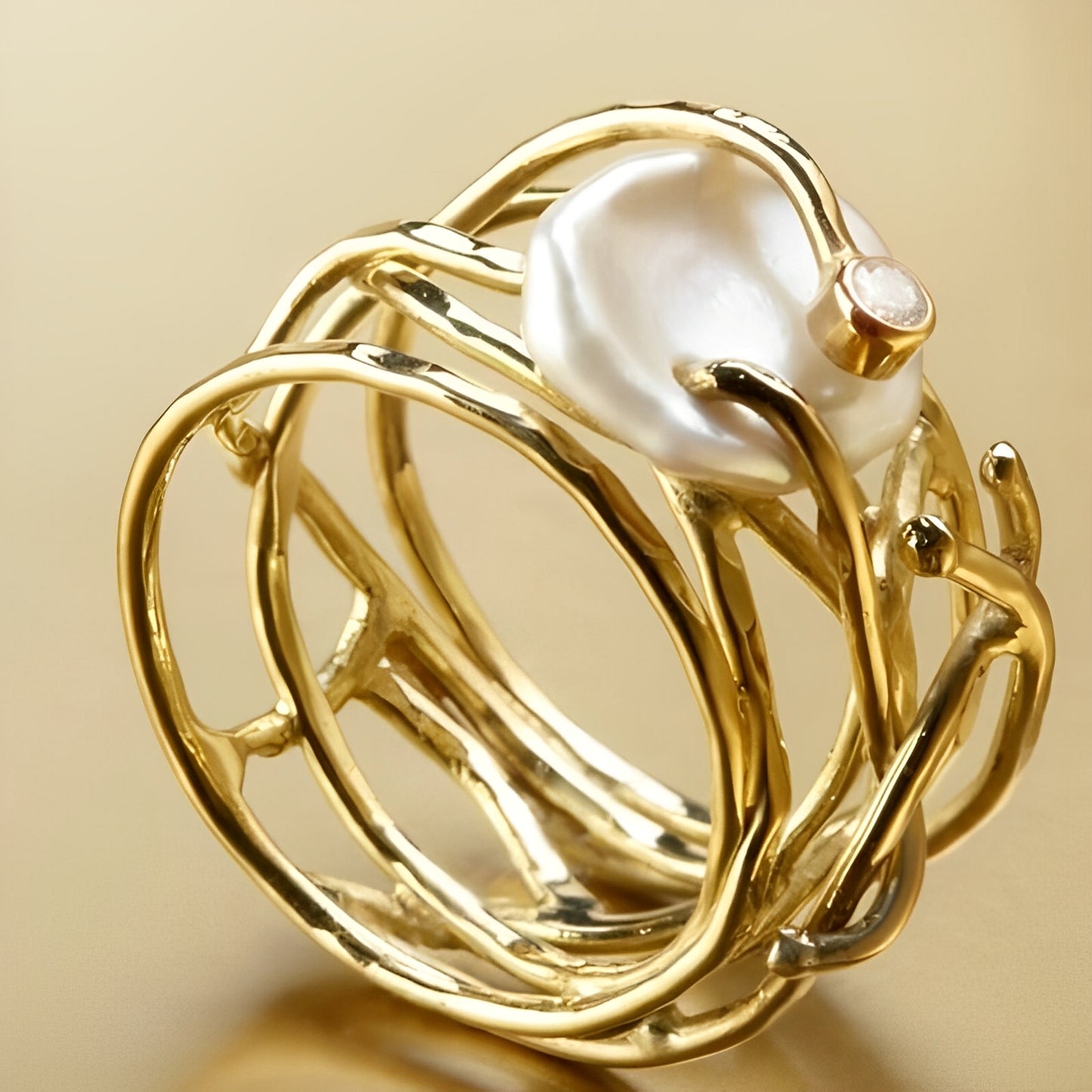 Elvyna – Bague Fine Vintage Dorée et Perle