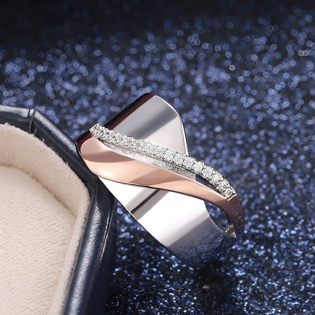 Elina – Bague Vintage en Or Rose et Argent avec Zirconium