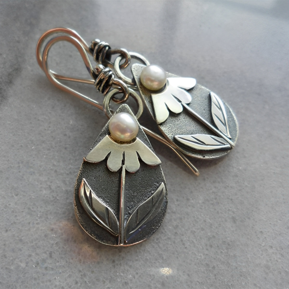 Alina – Boucles d'Oreilles Florales en Forme de Larme