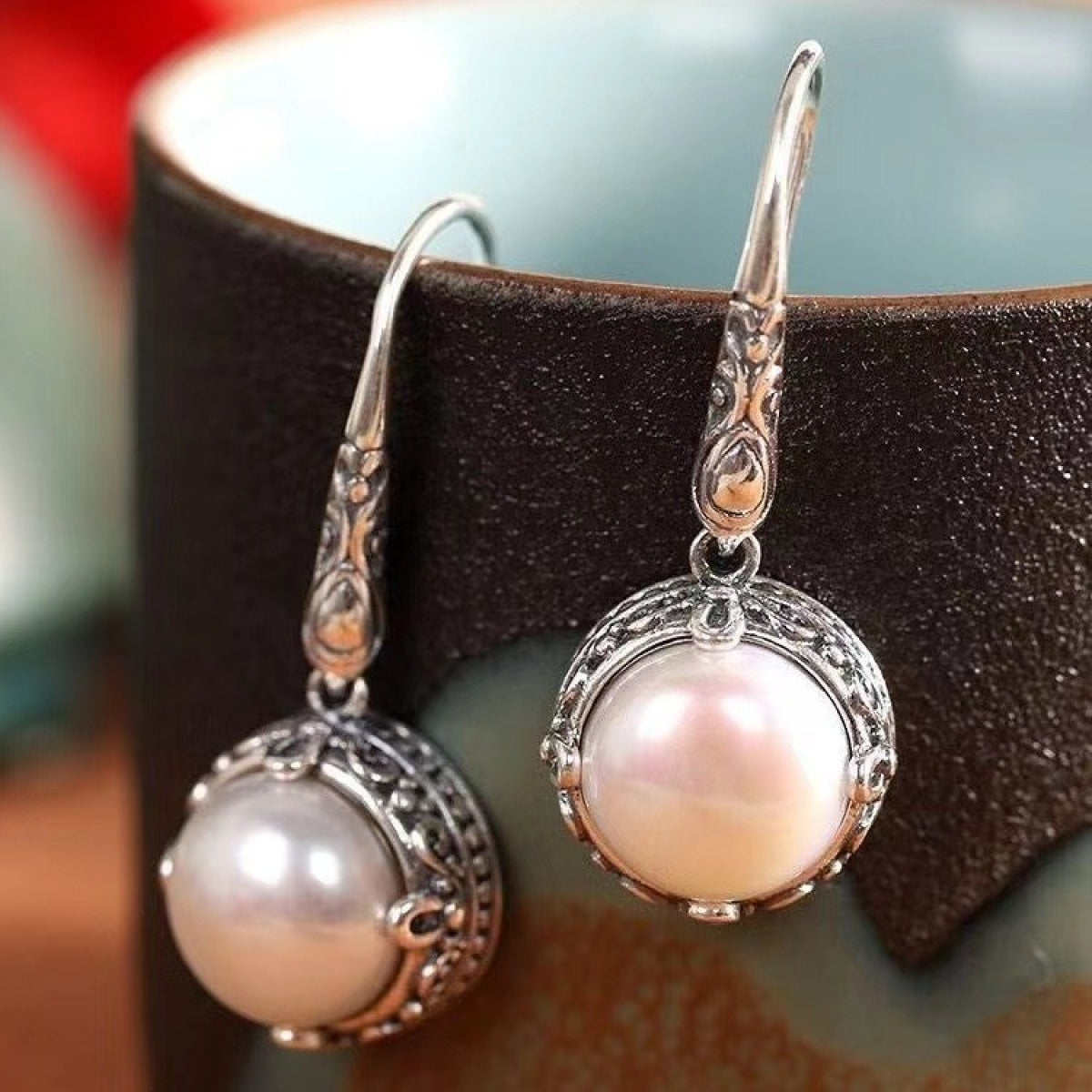 Rosalie – Boucles Argentées et Perles