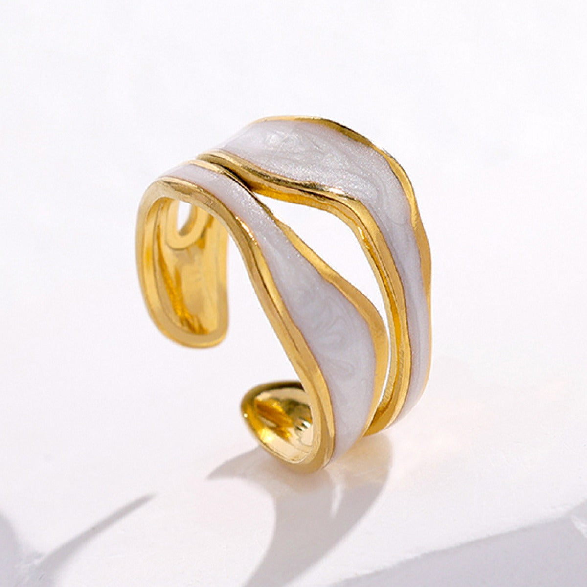 Elina – Bague Vintage en Or Blanc Élégant