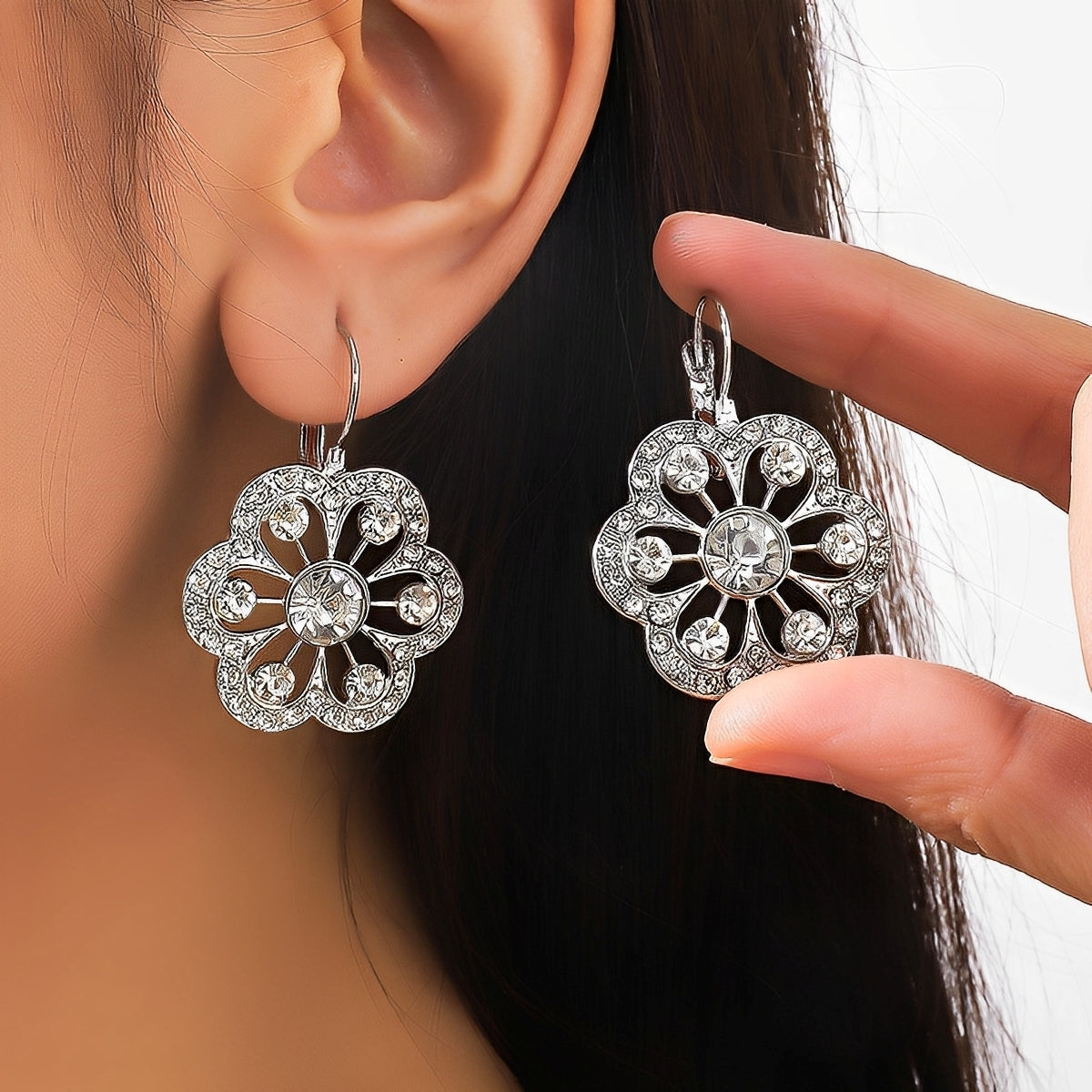 Azara – Boucles d'Oreilles Radiantes avec Mandala