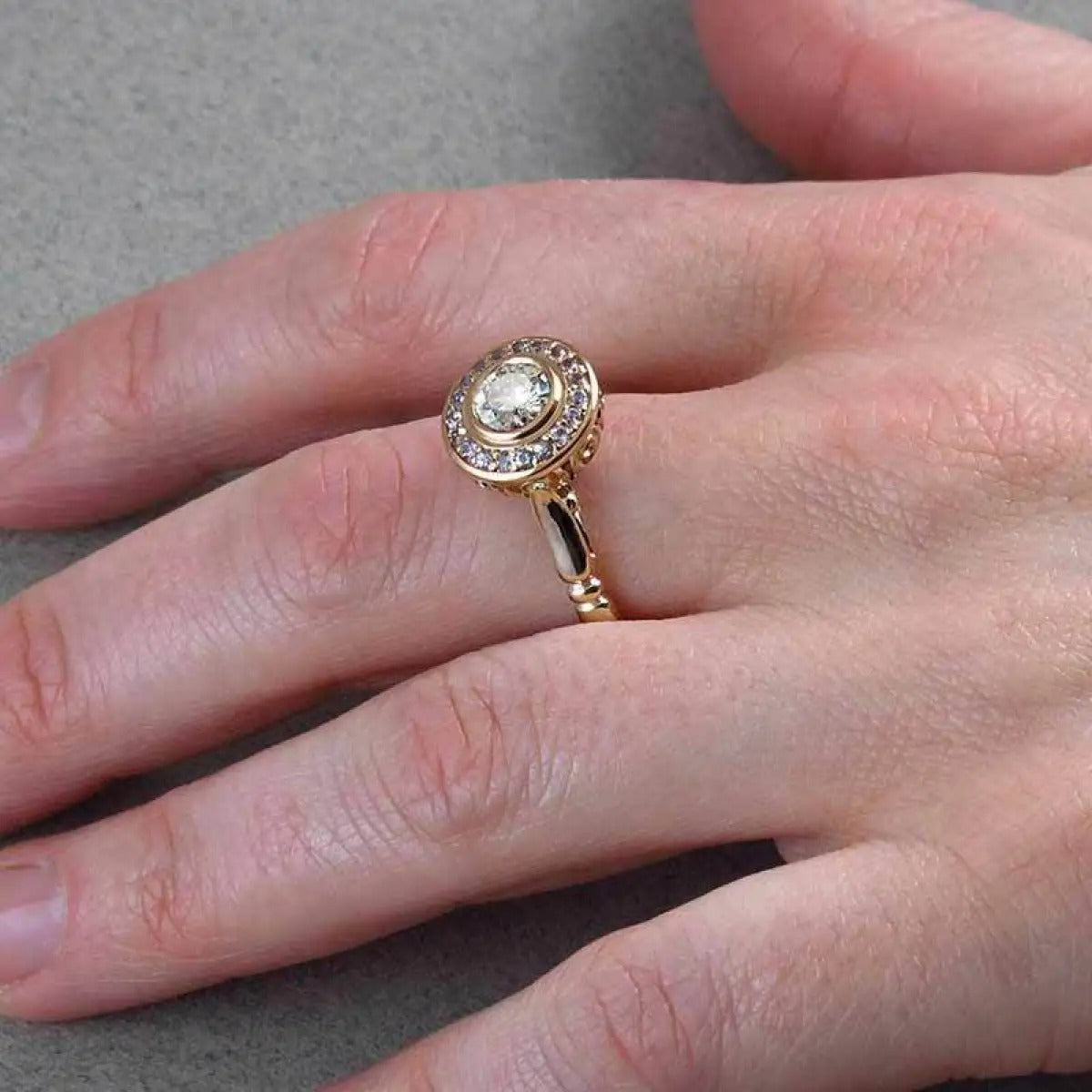 Janna – Coffret de Bagues Vintage en Or avec Zircon Étincelant