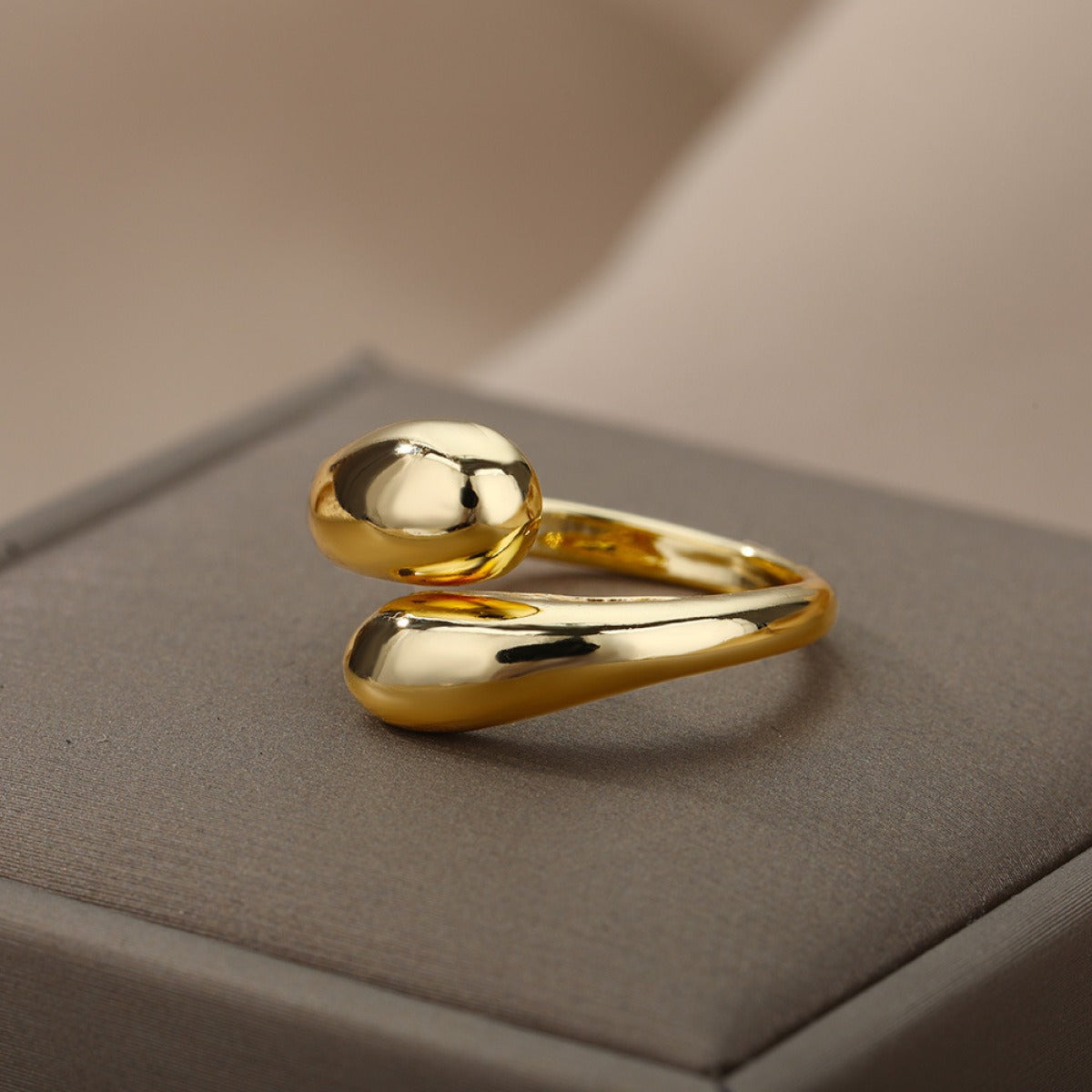 Nalia – Bague Ajustable en Or Élégant