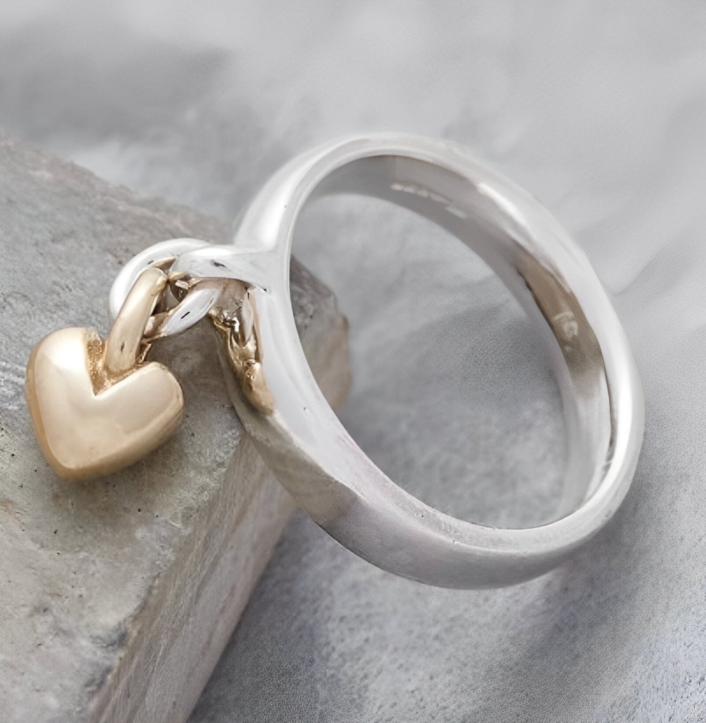 Sierra – Bague Vintage en Argent avec Cœur Pendant