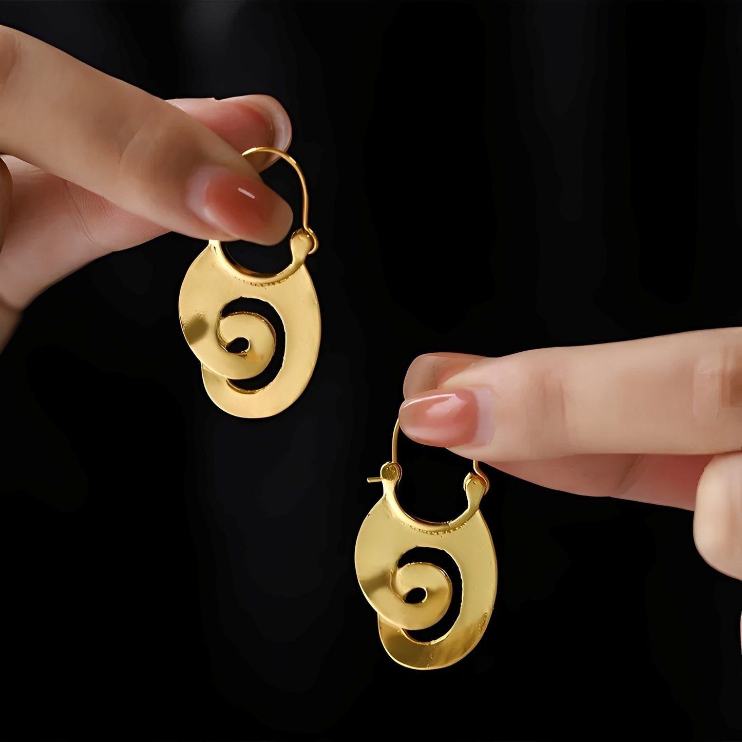 Selene – Boucles d'Oreilles Vintage avec Design en Spirale