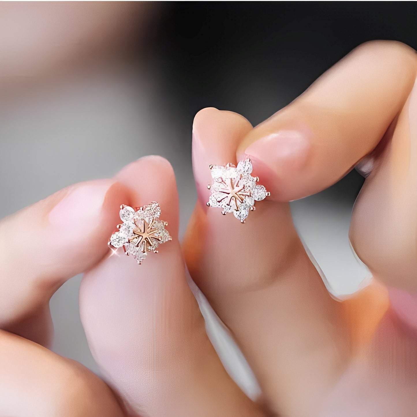 Kara – Boucles d’Oreilles Flocon de Printemps avec Zirconia en Or