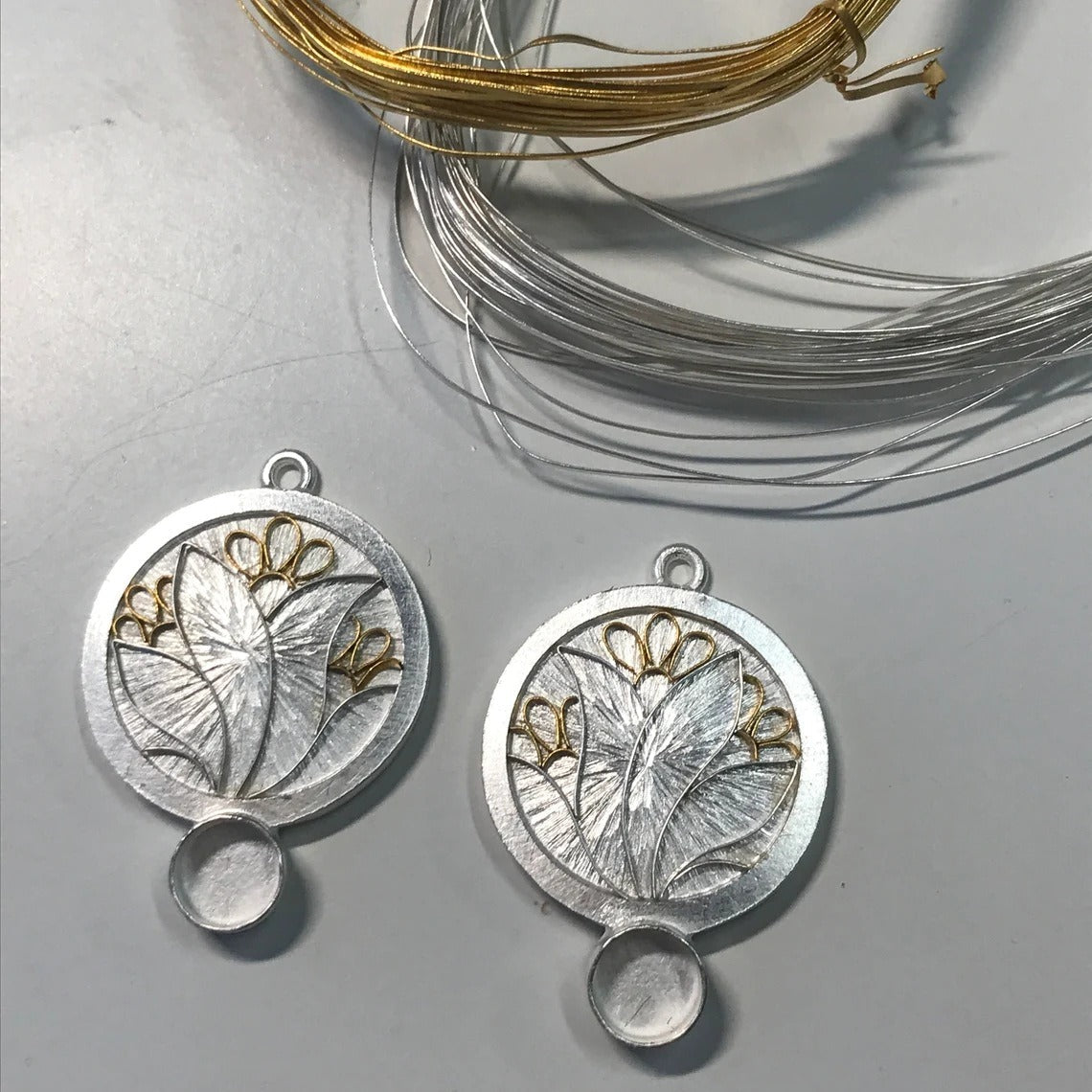 Lorna – Boucles d'Oreilles Boho avec Cristaux Violets en Argent Sterling