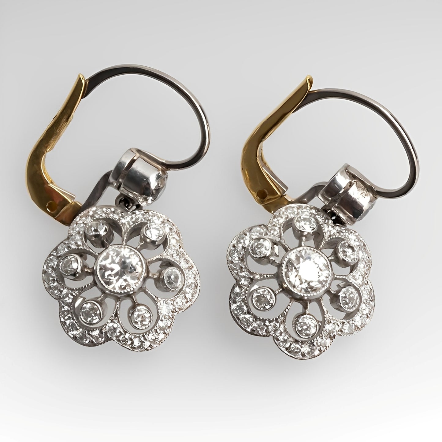 Karylle – Boucles d’Oreilles Mandala Vintage avec Cristaux