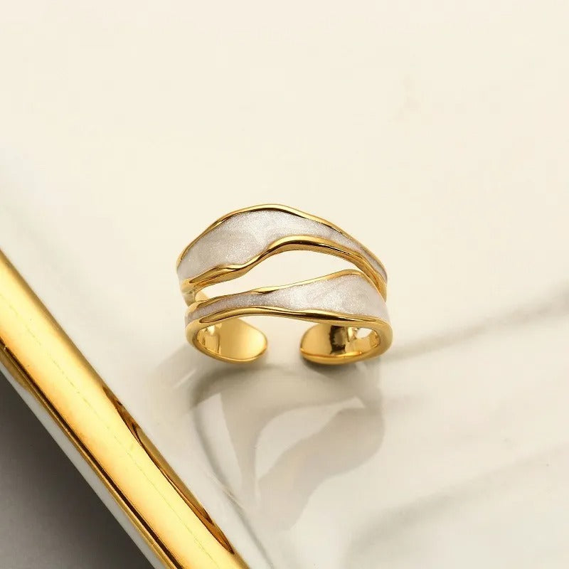 Bria – Bague Vintage en Or Blanc
