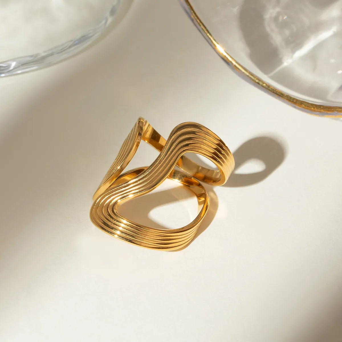 Elvie – Bague Ouverte à Ondulations Irrégulières