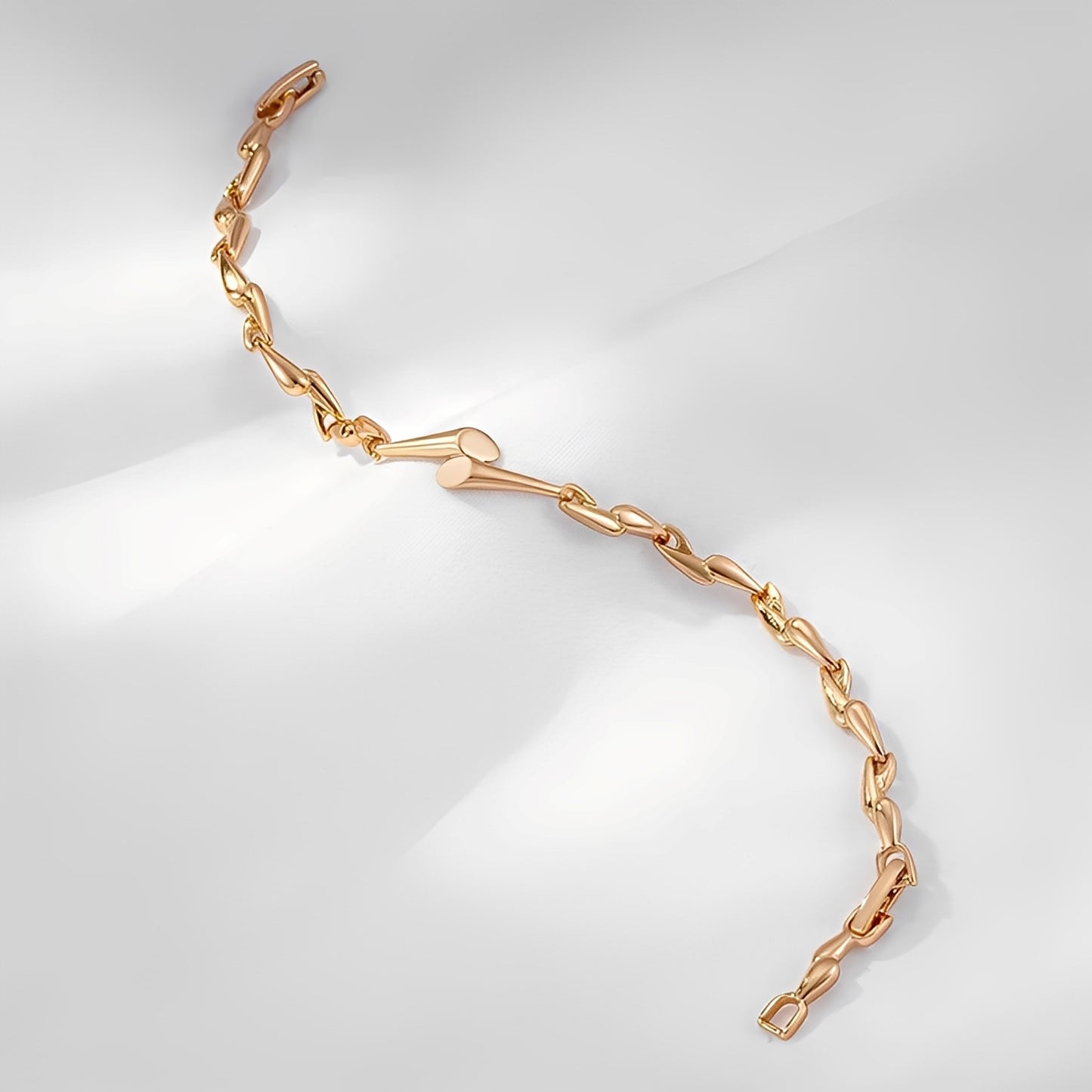 Lina – Bracelet Élégant en Or