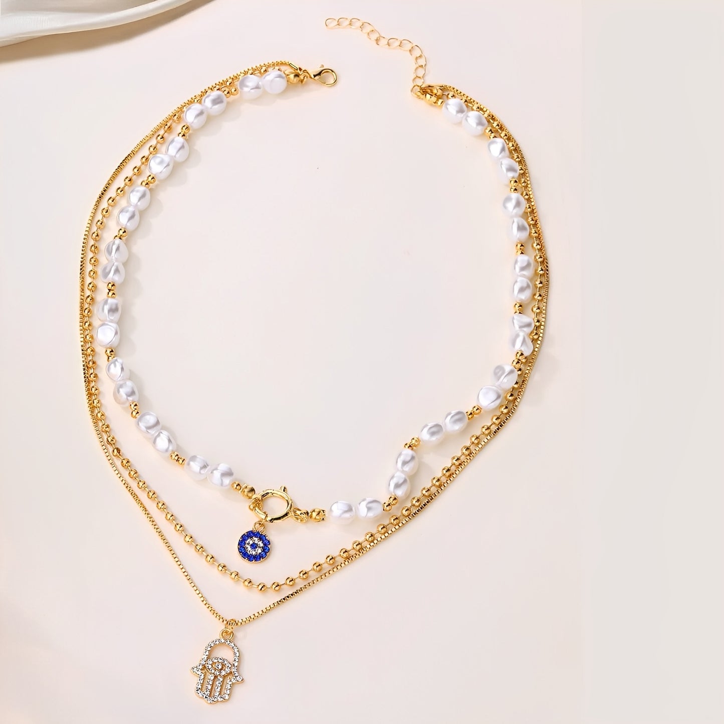 Nadia – Collier Multi-Rangs Perles & Main de Fatma