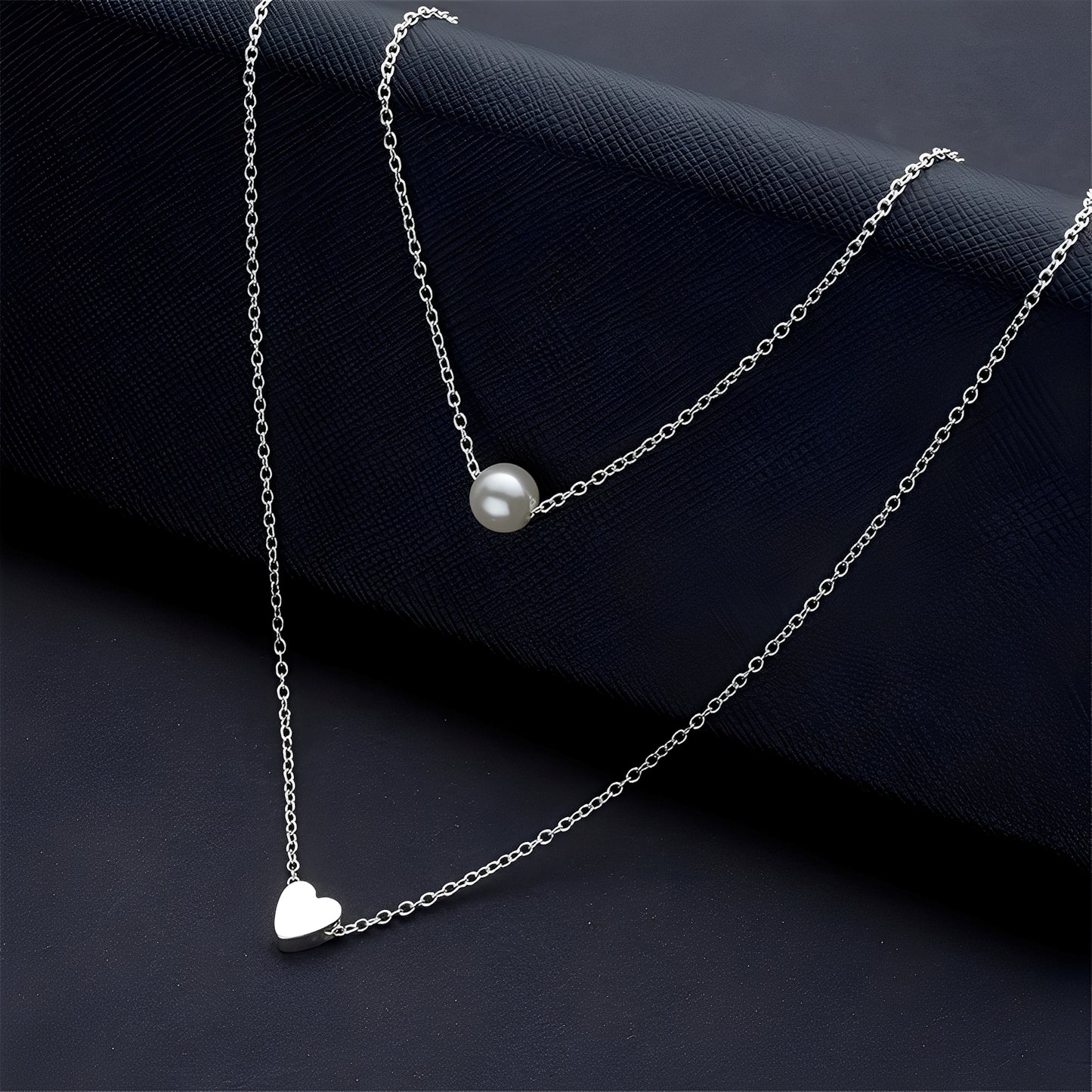 Julia – Collier Élégant Perles & Cœurs