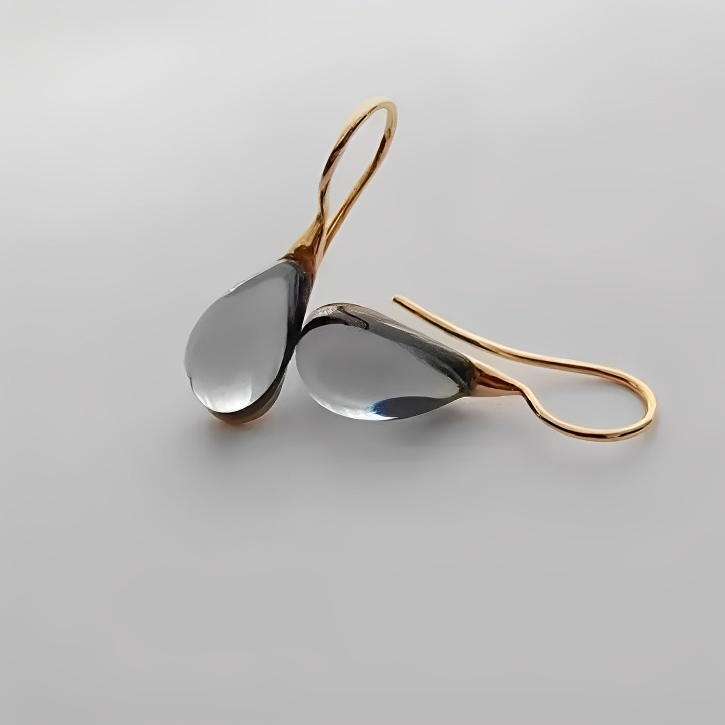 Marion – Boucles d’Oreilles Verre Olive Rétro