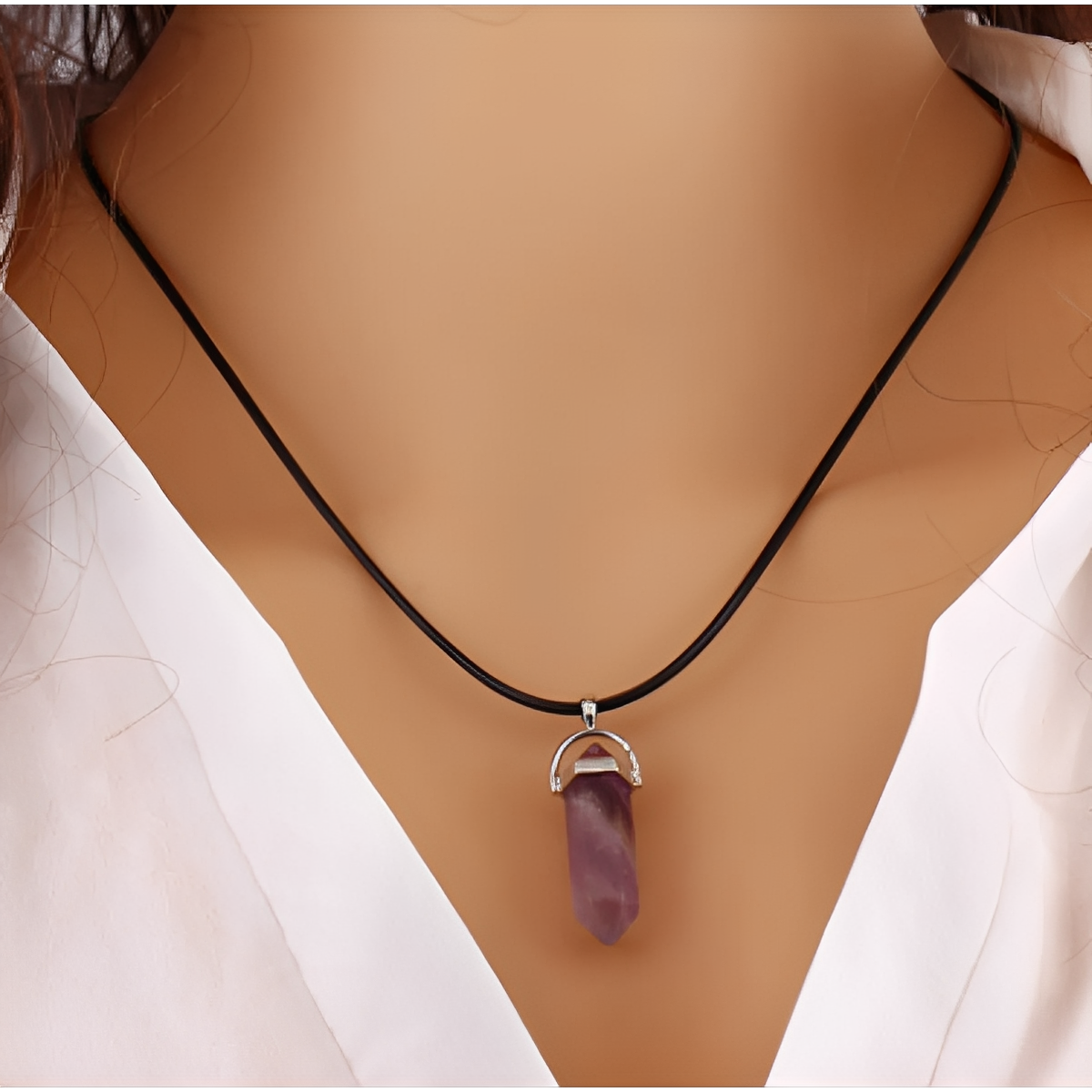 Mireille – Choker Élégant en Opale de Feu