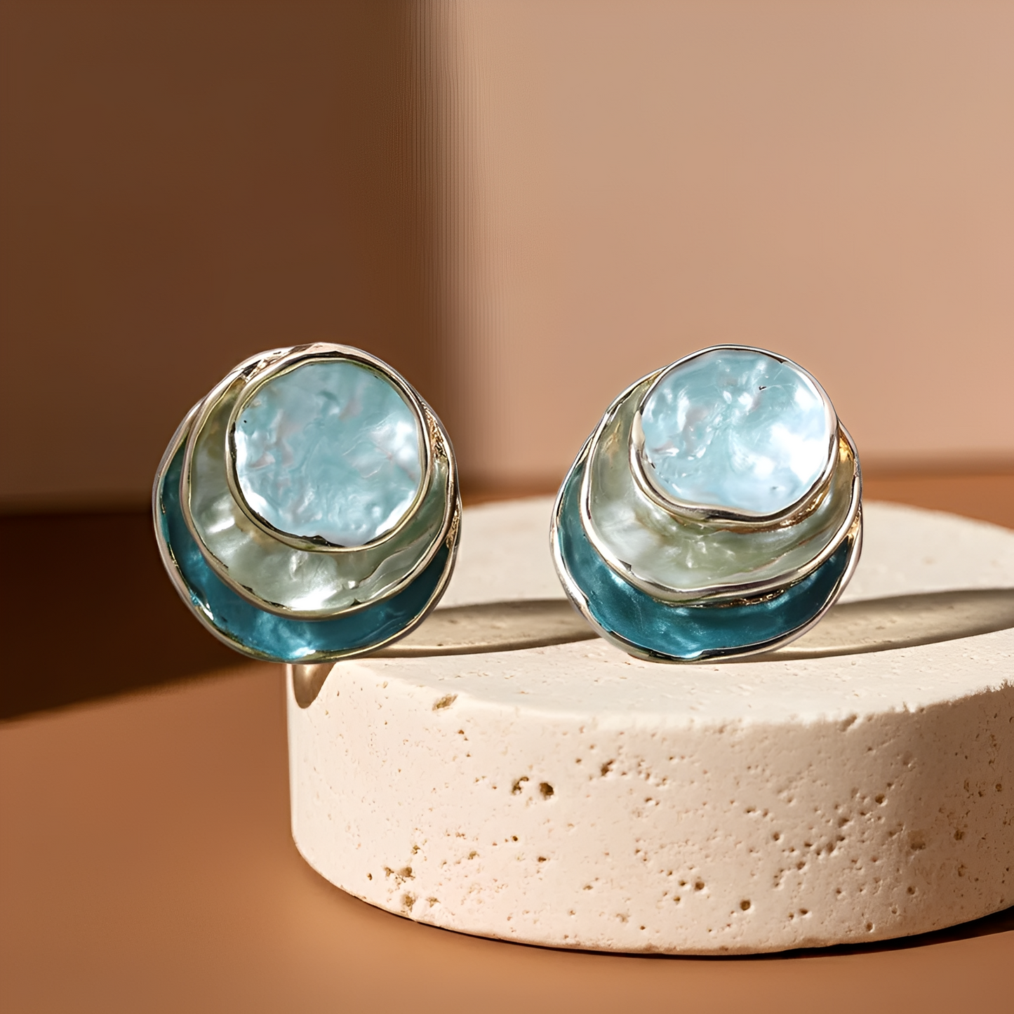 Mireya – Boucles d'Oreilles Vintage Rondes Peintes à la Main en Couches