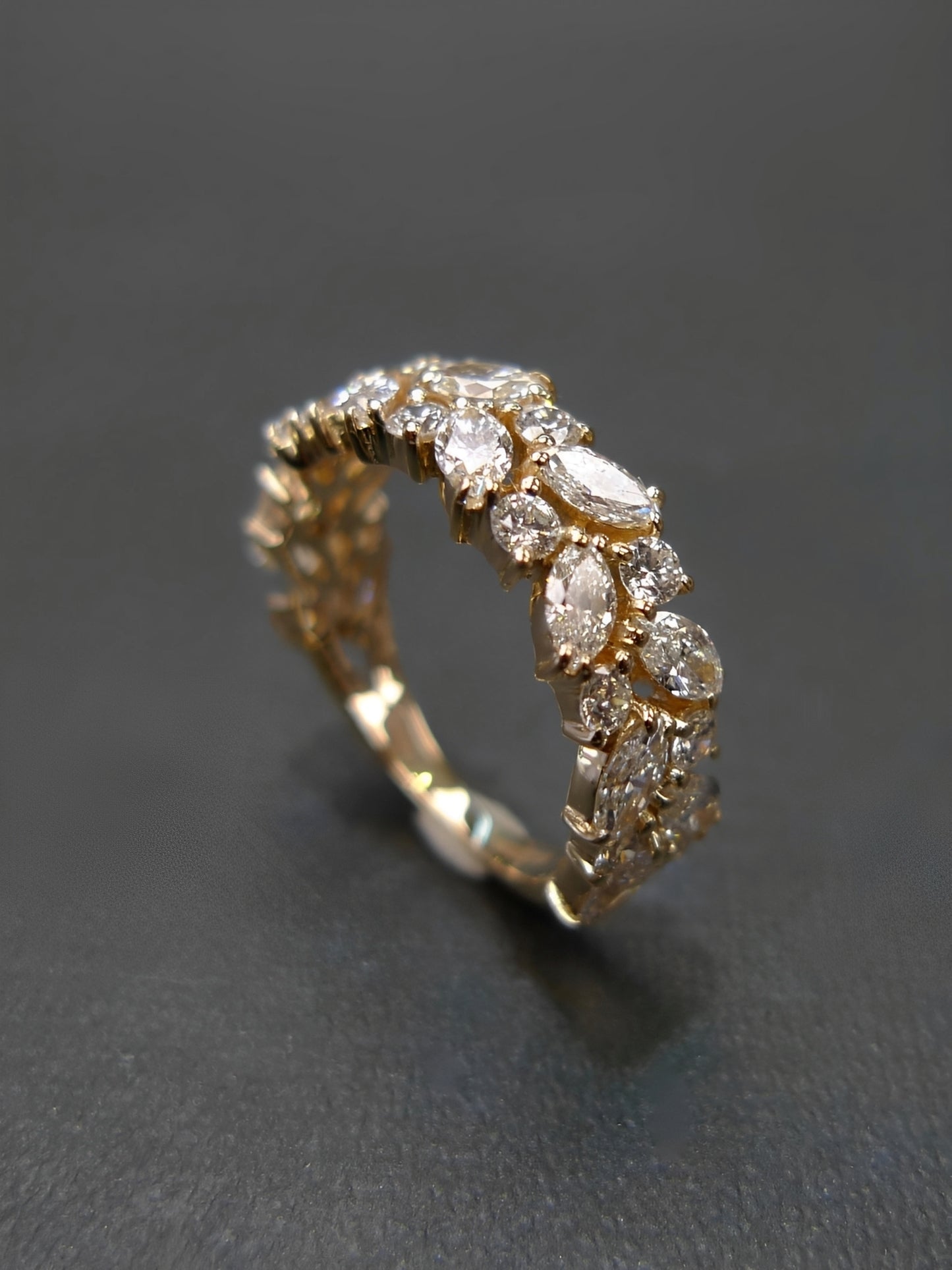 Aeliana – Bague Vintage Dorée Brillante