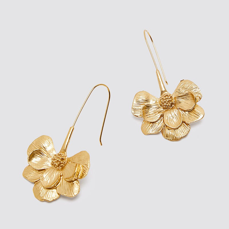 Mariz – Boucles d’Oreilles Fleur Épanouie