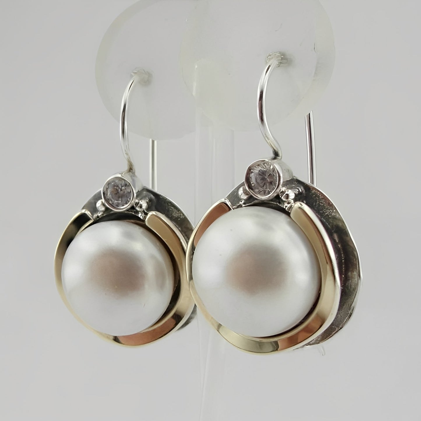 Helena – Boucles d'Oreilles Vintage avec Perles Arrondies