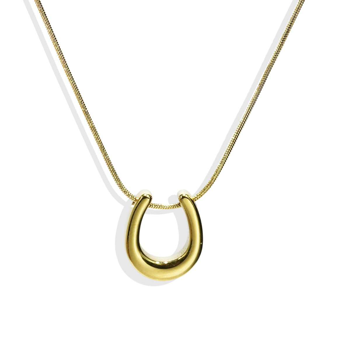 Caitlin – Collier Fer à Cheval Porte-Bonheur Doré
