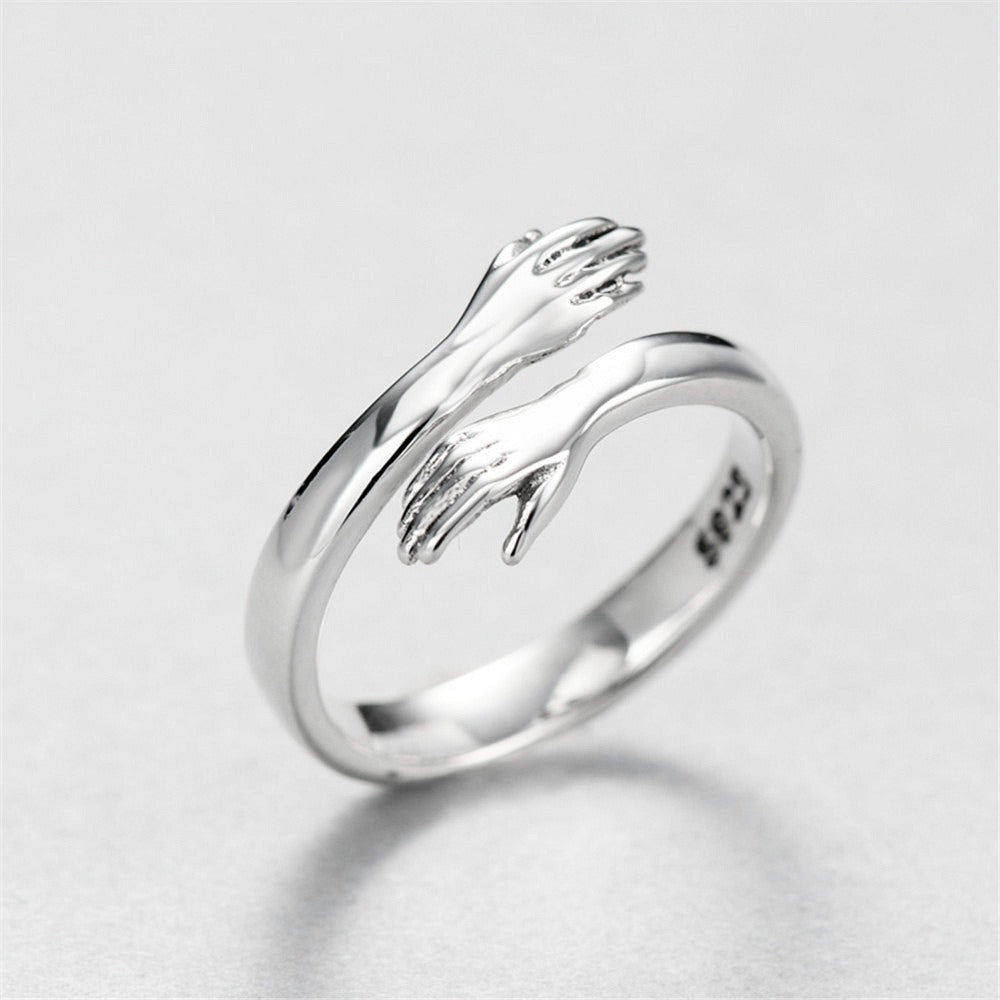 Ciara – Bague Enlacée Ajustable en Argent