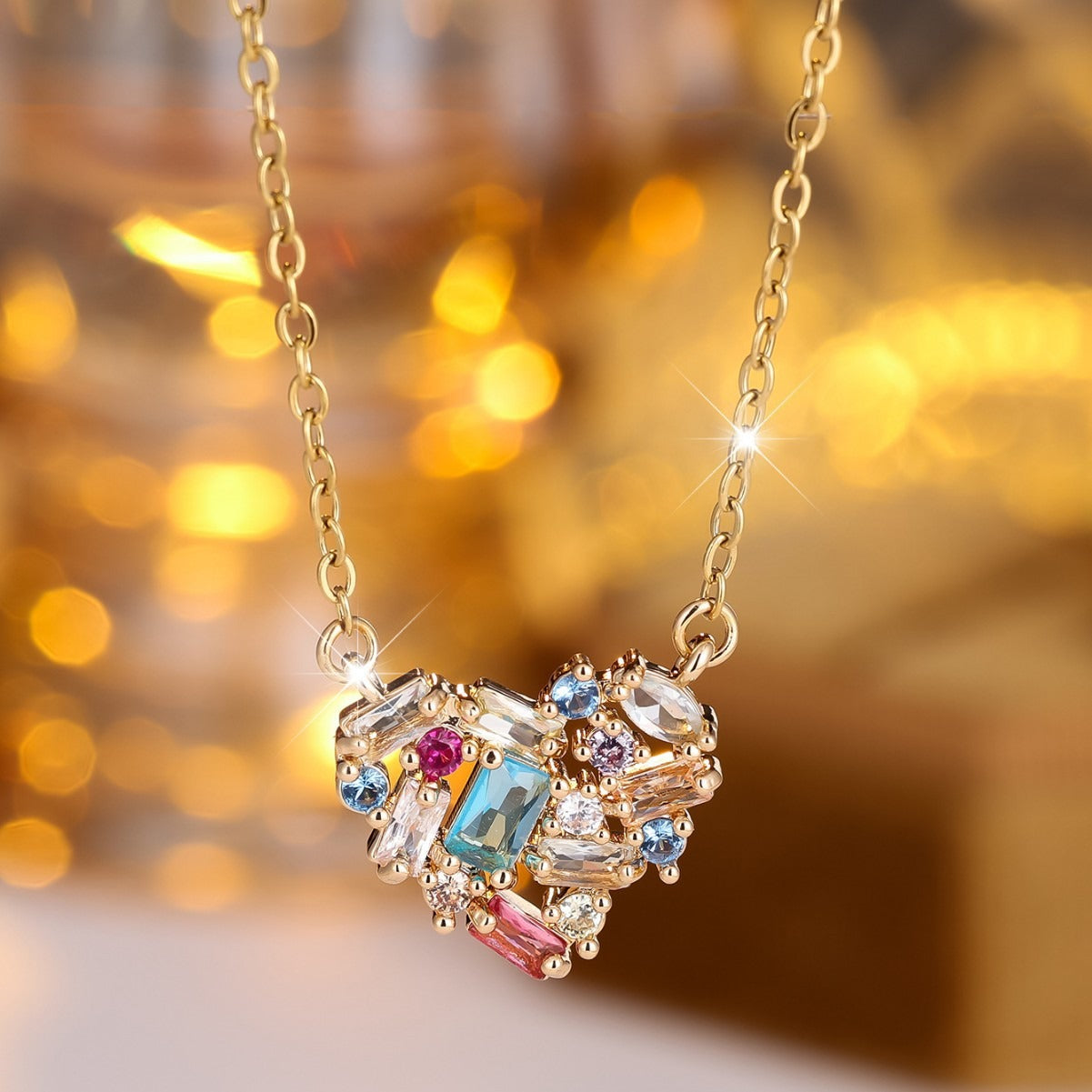 Ariel – Collier Cœur en Cristal Multicolore