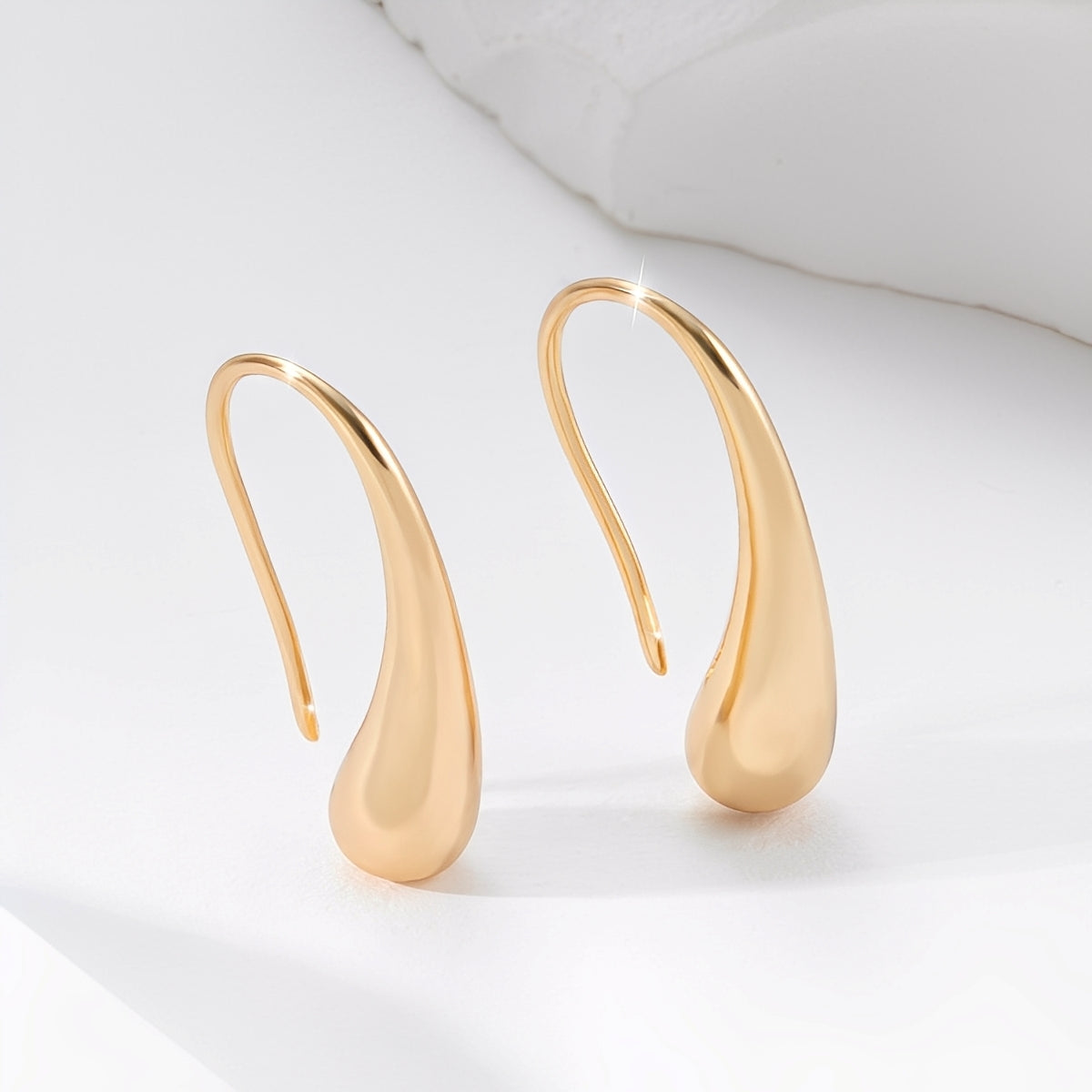 Nyx – Boucles d'Oreilles Pendantes en Or Vintage