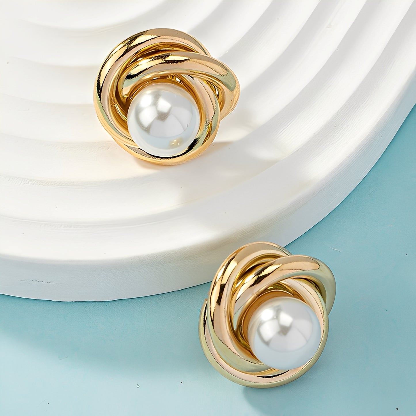 Krisna – Boucles d’Oreilles Élégantes en Or avec Perles