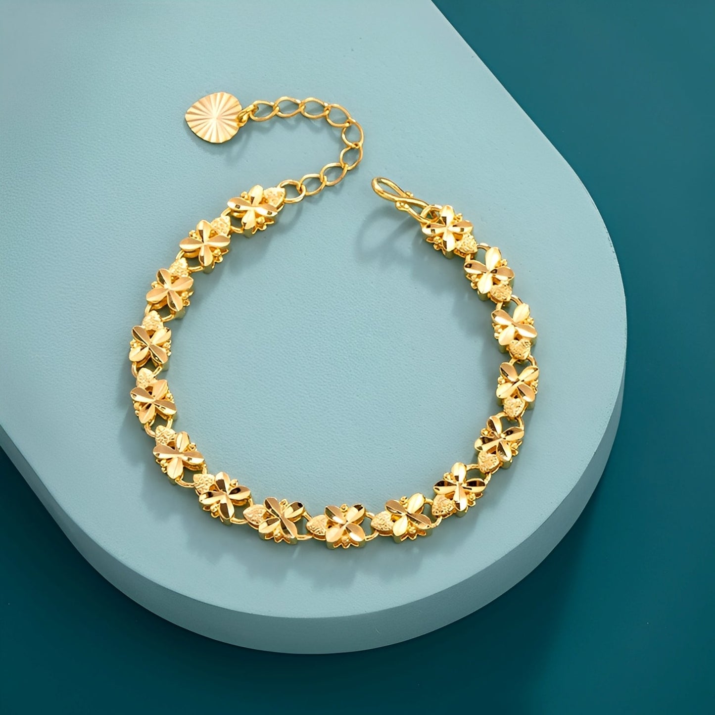 Margarita – Bracelet Vintage en Or avec Marguerites