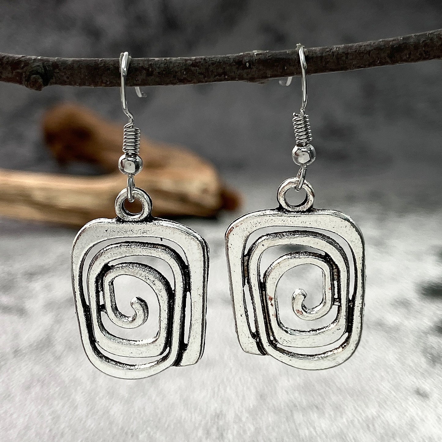 Eva – Boucles Spirales Rétro en Argent