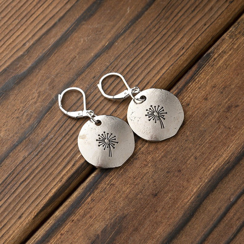 Dalia – Boucles d'Oreilles Pissenlit avec Bain d'Argent