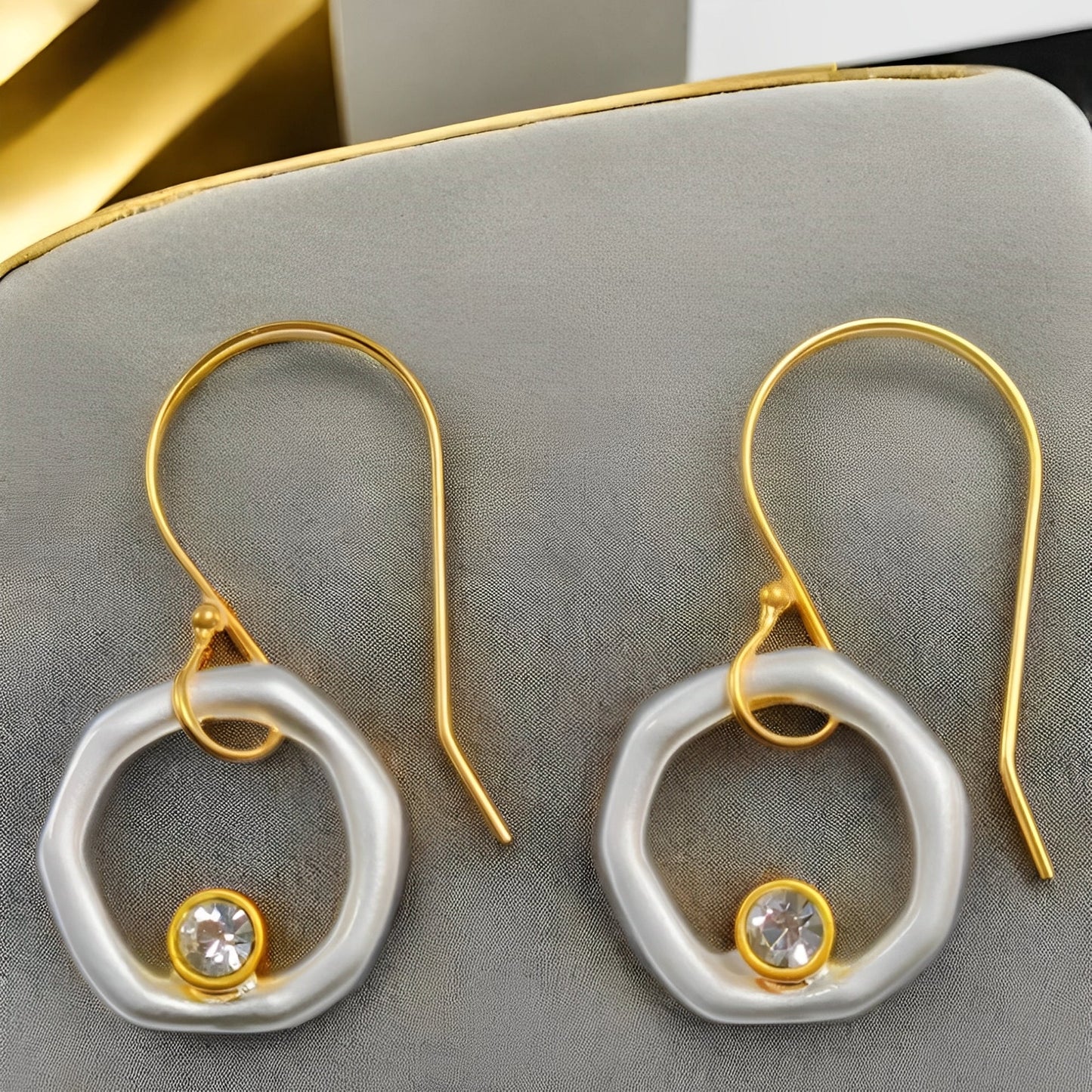 Vanya – Boucles d'Oreilles Vintage en Or et Argent avec Circonia